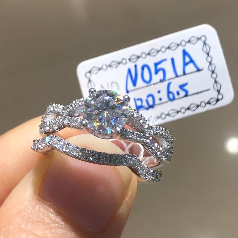麻花四爪女戒S925银镀白金主副套戒叠戴女戒定制主石莫桑钻1.0ct/副石高碳钻